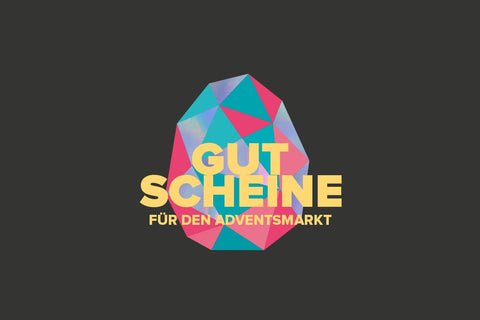 Buntes Eierpunsch-Ei auf schwarzem Hintergrund