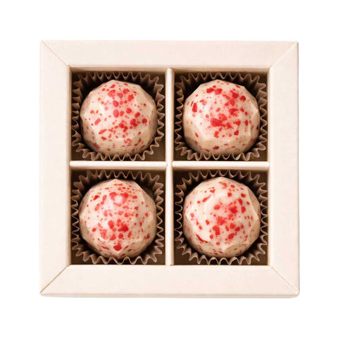 Erdbeere Eierpunsch-Trüffel-Pralinen in 4er Geschenkbox – handgemachte alkoholische Erdbeer-Sommerpralinen aus weißer Schokolade mit Eierpunsch-Füllung als Geschenk